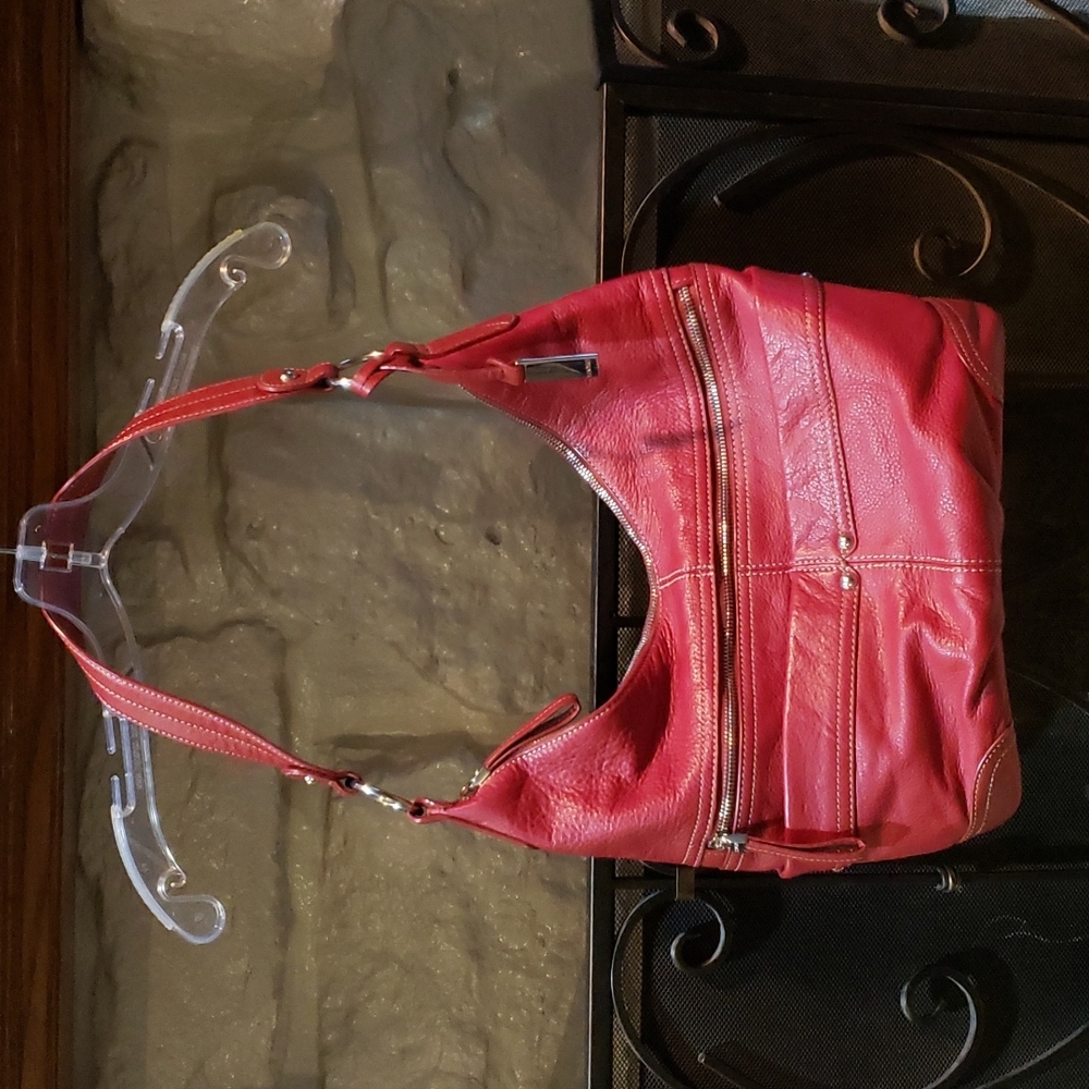 Gorgeous red leather Ellen Tracy purse